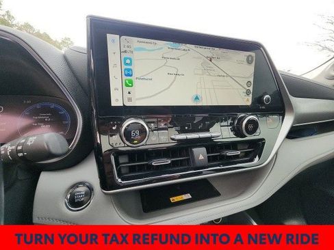 Used 2023 Toyota Highlander Platinum image 23