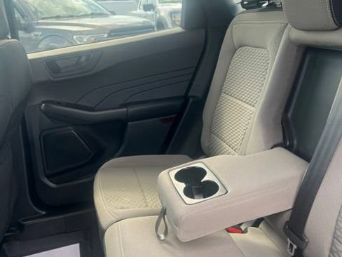 Used 2022 Ford Escape SE w/ SE Sport Appearance Package AWD/4WD image 15