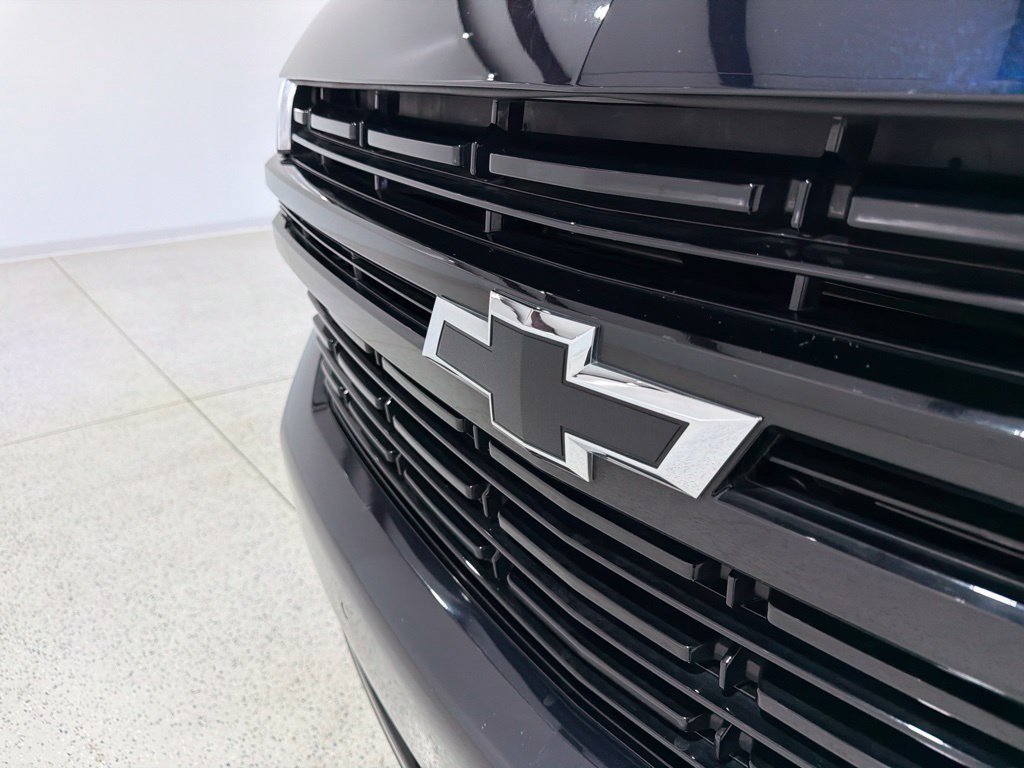 Used 2023 Chevrolet Suburban RST RWD image 29