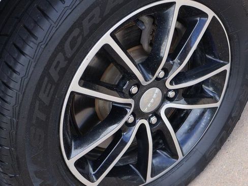 Used 2015 Dodge Grand Caravan SE FWD image 39