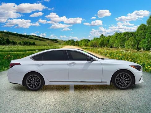 Used 2019 Genesis G80 3.3T Sport RWD image 7