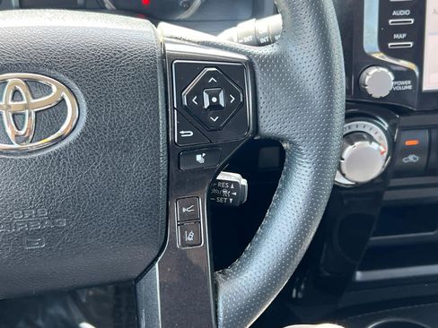 Used 2021 Toyota 4Runner TRD Off-Road Premium w/ Moonroof Package AWD/4WD image 20