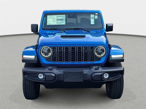 New 2025 Jeep Gladiator Sport image 2