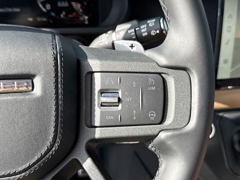 New 2025 Land Rover Defender 90 V8 image 25