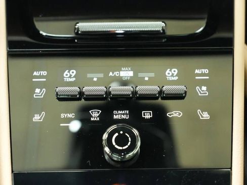 New 2026 Porsche Cayenne image 22