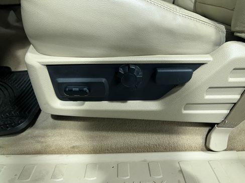 Used 2008 Ford F350 Lariat image 22