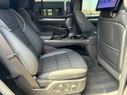 Used 2026 Cadillac Escalade Platinum Sport AWD/4WD image 14