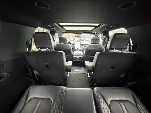 Used 2024 Ford Expedition Max Platinum AWD/4WD image 30