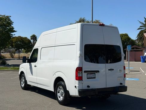 Used 2016 Nissan NV 3500 SV w/ Technology Package RWD image 3