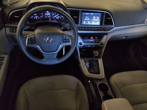 Used 2018 Hyundai Elantra SEL FWD image 22