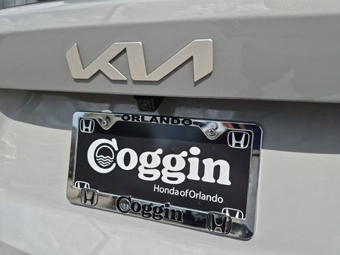 Used 2025 Kia Sorento S FWD image 30