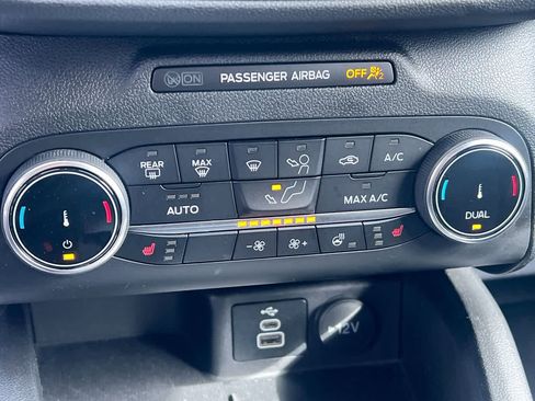 Used 2024 Ford Escape ST-Line AWD/4WD image 19