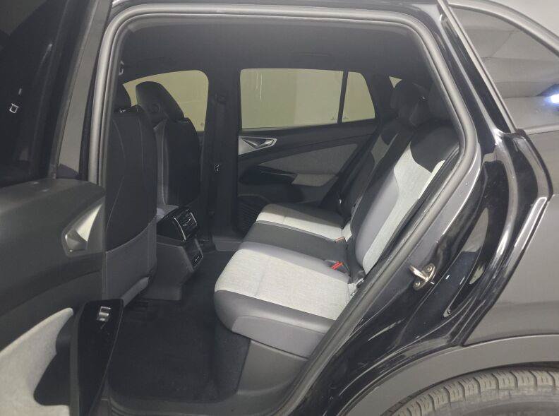 Used 2023 Volkswagen ID.4 Pro RWD image 10