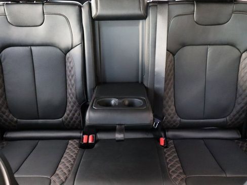 New 2025 Jeep Grand Cherokee Summit w/ Obsidian Package image 39