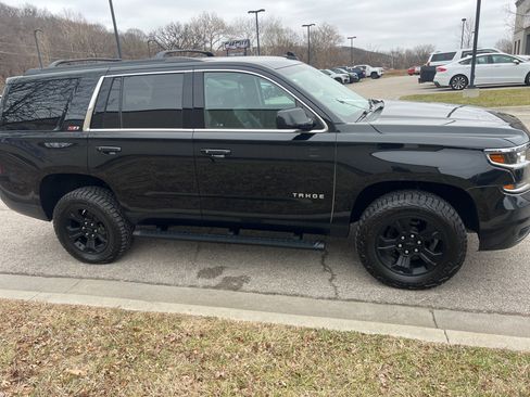 Used 2020 Chevrolet Tahoe LT w/ Luxury Package image 4