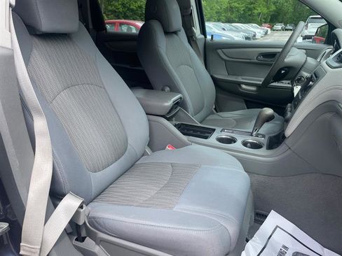 Used 2014 Chevrolet Traverse LS FWD image 12