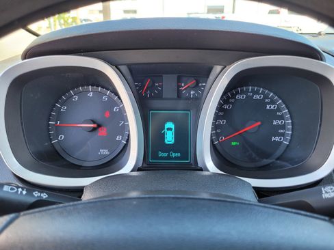 Used 2016 Chevrolet Equinox LT FWD image 23