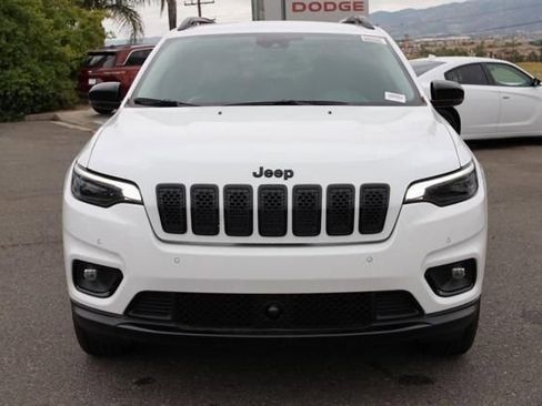 New 2023 Jeep Cherokee Altitude Lux image 9