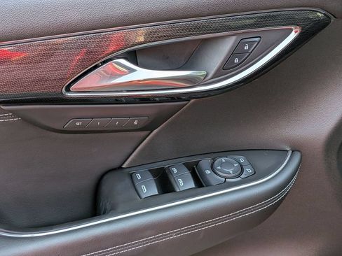 Used 2022 Buick Envision Essence w/ Technology Package II AWD/4WD image 14
