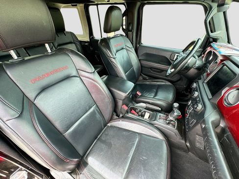Used 2019 Jeep Wrangler Unlimited Rubicon AWD/4WD image 32