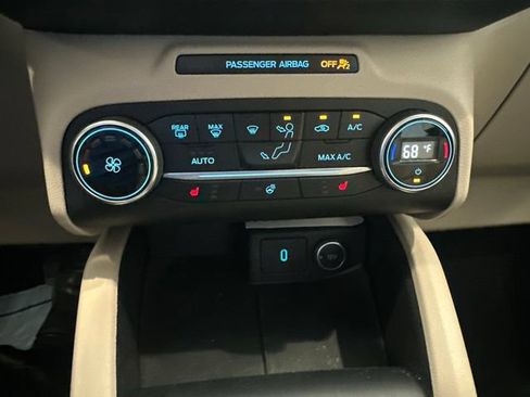 Used 2020 Ford Escape SEL AWD/4WD image 18