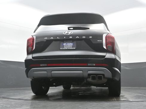 Used 2023 Hyundai Palisade Limited image 32