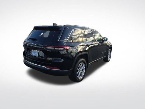 Used 2022 Jeep Grand Cherokee Limited image 7