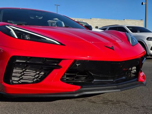 Used 2021 Chevrolet Corvette Stingray Premium Cpe w/ Z51 Performance Package RWD image 8