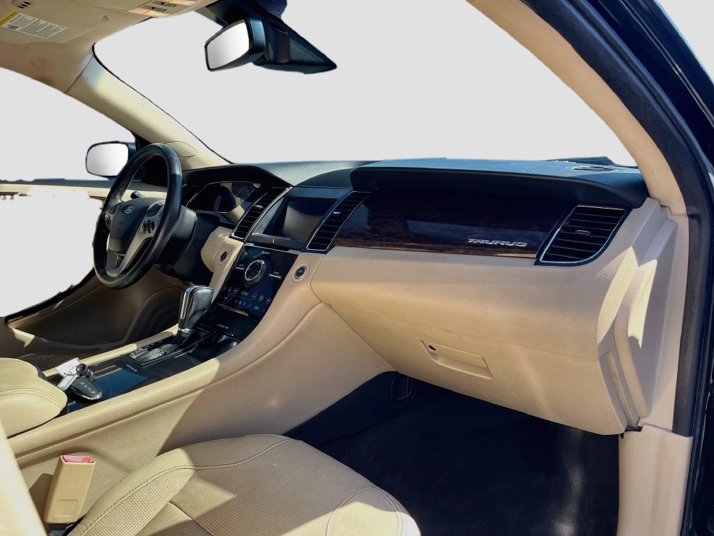 Used 2019 Ford Taurus Limited FWD image 30