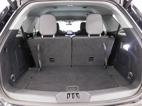 Used 2023 Ford Explorer XLT w/ Equipment Group 202A image 18