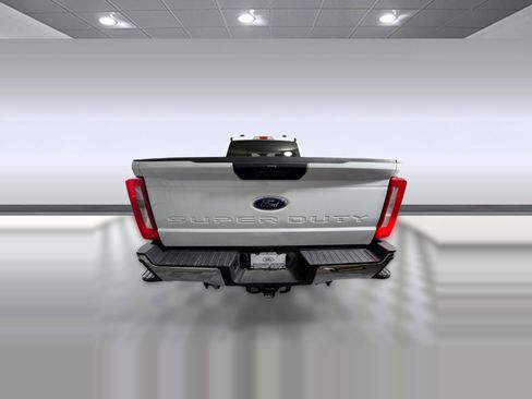 Used 2024 Ford F250 XLT AWD/4WD image 10