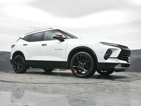 Used 2023 Chevrolet Blazer LT AWD/4WD image 49