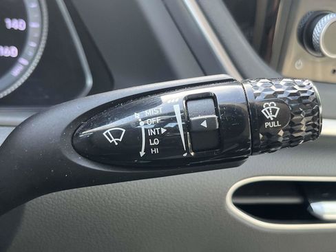 Used 2023 Hyundai Sonata SE w/ Preferred Accessory Package FWD image 19