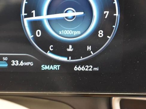 Used 2024 Hyundai Elantra SEL image 26