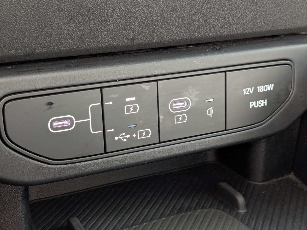 Used 2025 Kia K4 EX FWD image 38