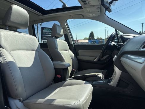 Used 2016 Subaru Forester 2.5i Limited w/ Popular Package #1 AWD/4WD image 18
