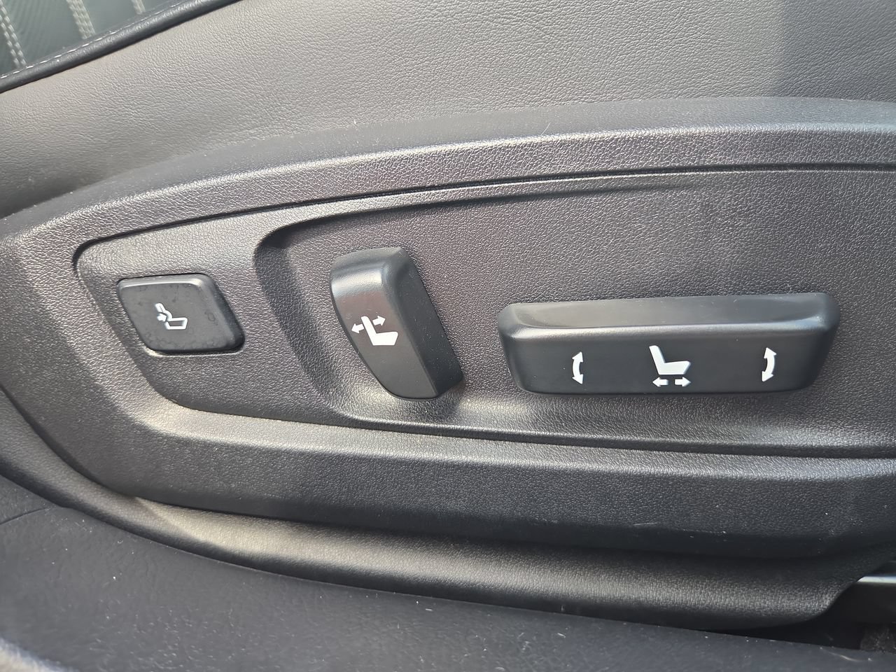 Used 2018 Lexus ES 350 w/ Luxury Package w/Wood Trim FWD image 21