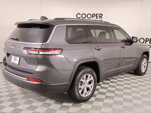 Used 2022 Jeep Grand Cherokee L Limited image 22