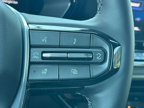 New 2026 Chevrolet Colorado ZR2 w/ Midnight Edition AWD/4WD image 27