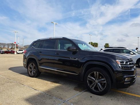 Used 2019 Volkswagen Atlas SEL R-Line image 3