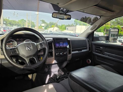 Used 2012 RAM 2500 ST w/ Chrome Appearance Group AWD/4WD image 17
