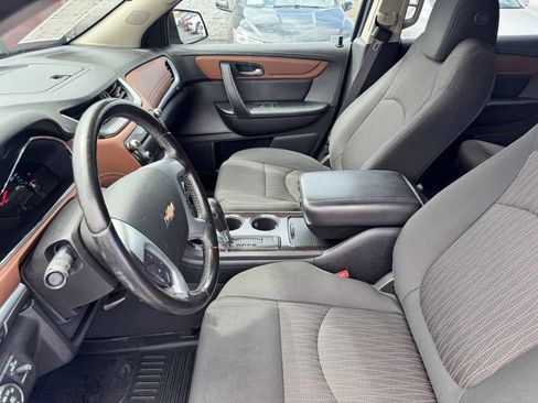 Used 2015 Chevrolet Traverse LT w/ Traveler's Package AWD/4WD image 36