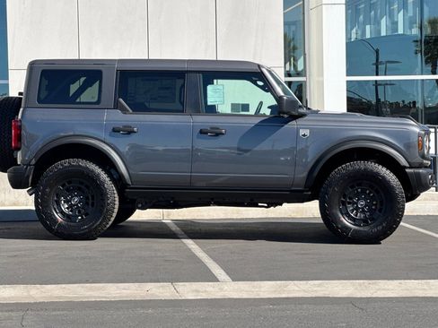 New 2026 Ford Bronco Big Bend w/ Black Diamond Package image 2