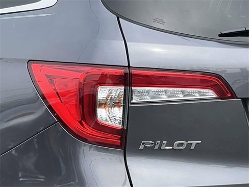 Used 2021 Honda Pilot EX-L image 10