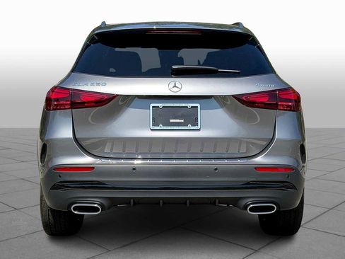 New 2026 Mercedes-Benz GLA 250 4MATIC image 4