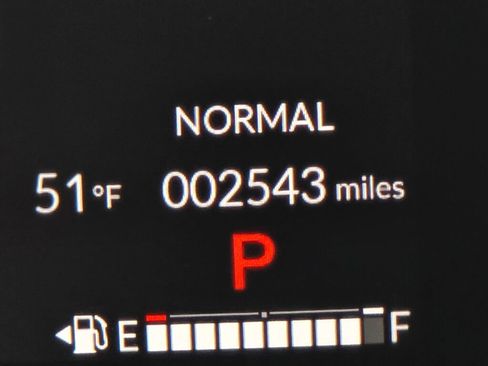 Certified 2025 Honda HR-V Sport image 29