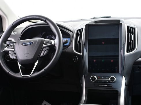 Used 2024 Ford Edge SEL w/ Convenience Package image 8