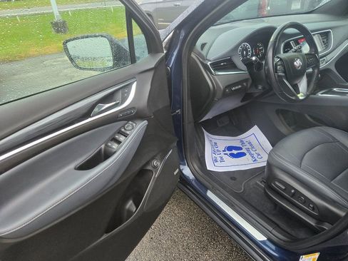 Used 2023 Buick Enclave Premium w/ Experience Buick Package image 6