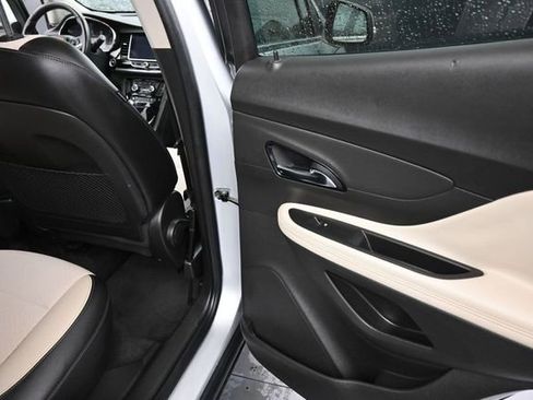 Used 2019 Buick Encore Sport Touring FWD image 20