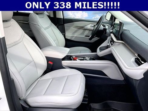 Used 2026 Ford Explorer Active image 29